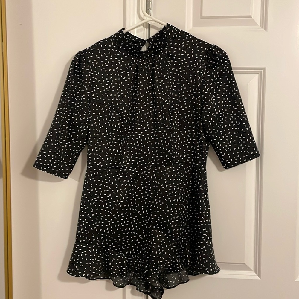 XS URBAN OUTFITTERS ROMPER XS